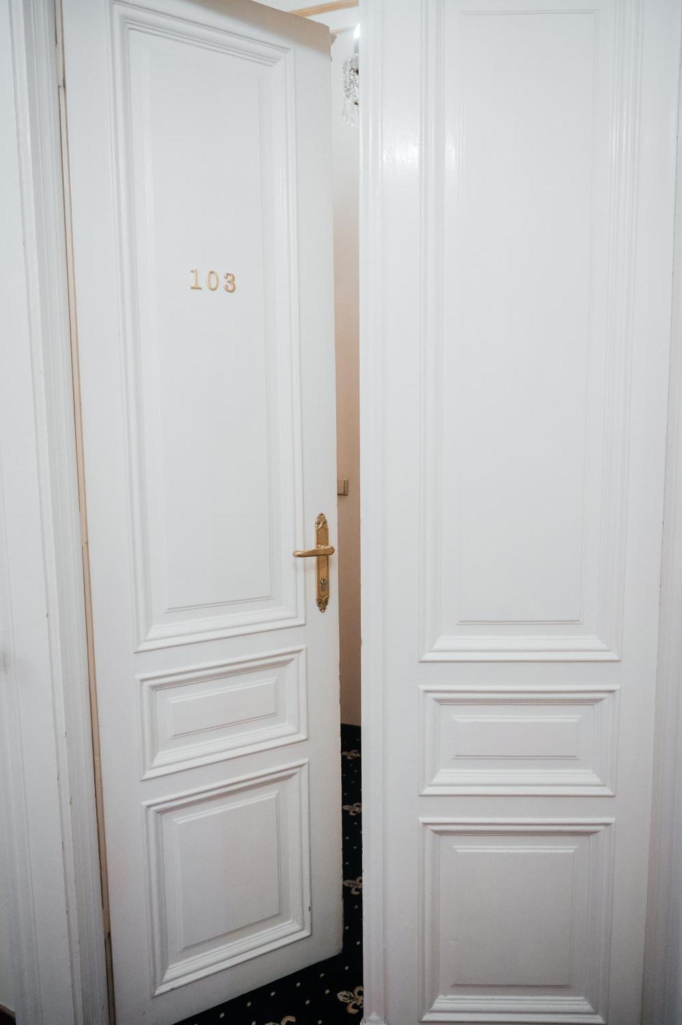 Alisa Hotel Karlovy Vary Dış mekan fotoğraf