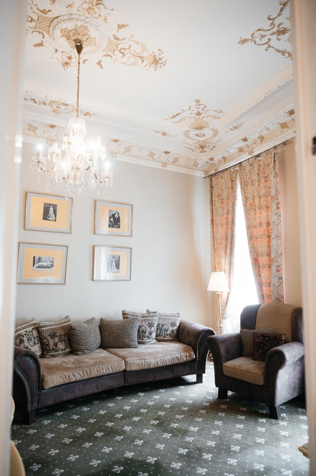 Alisa Hotel Karlovy Vary Dış mekan fotoğraf