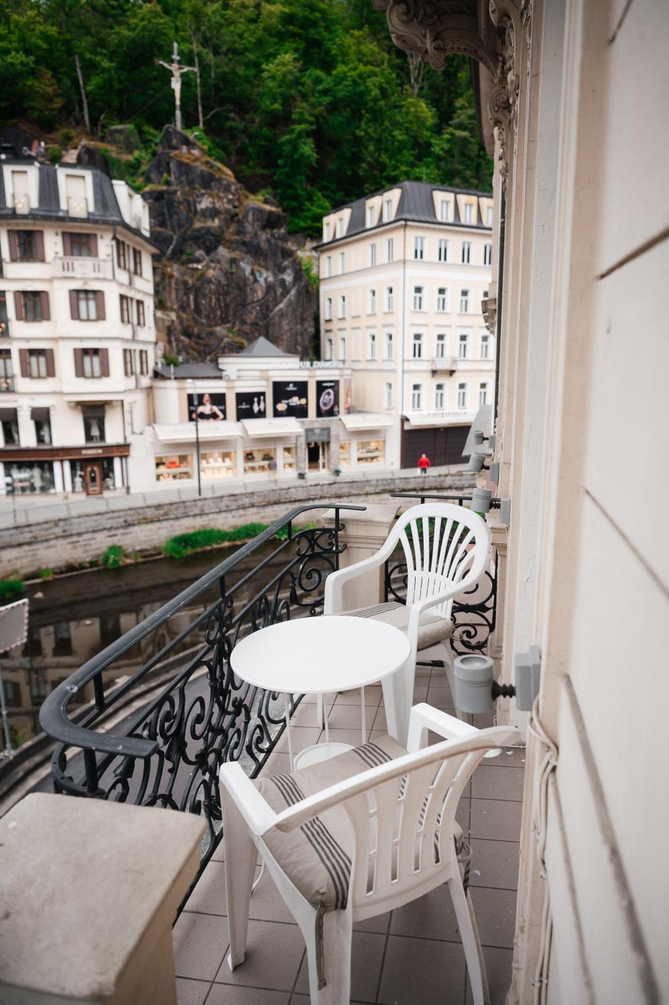 Alisa Hotel Karlovy Vary Dış mekan fotoğraf