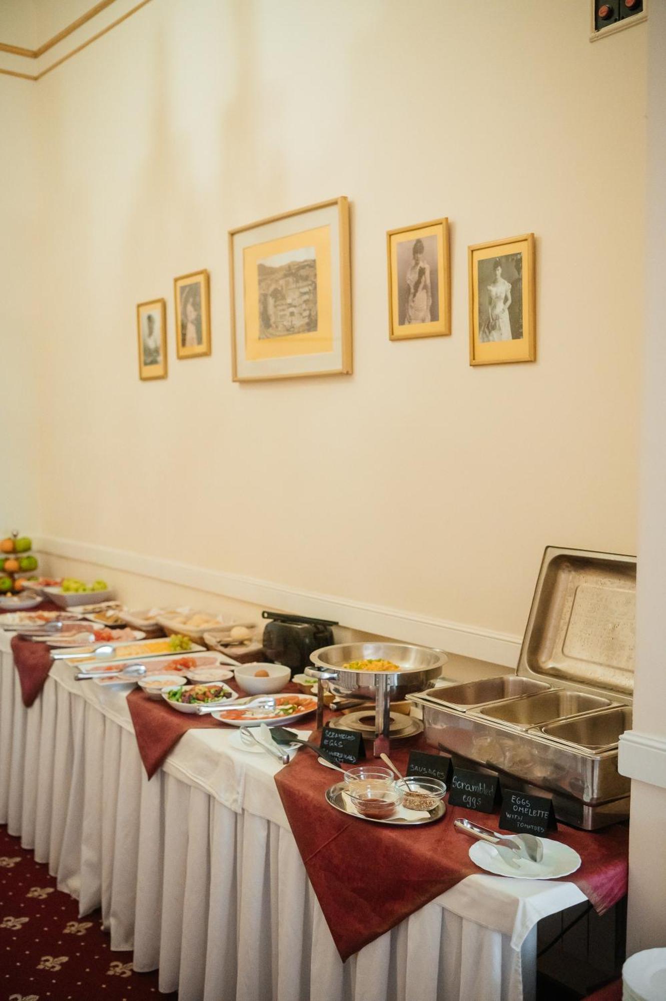 Alisa Hotel Karlovy Vary Dış mekan fotoğraf