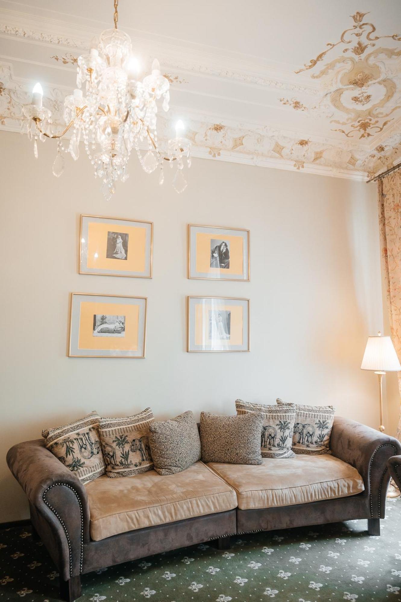 Alisa Hotel Karlovy Vary Dış mekan fotoğraf