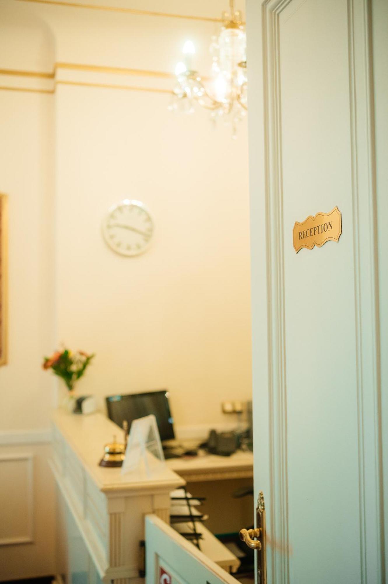 Alisa Hotel Karlovy Vary Dış mekan fotoğraf